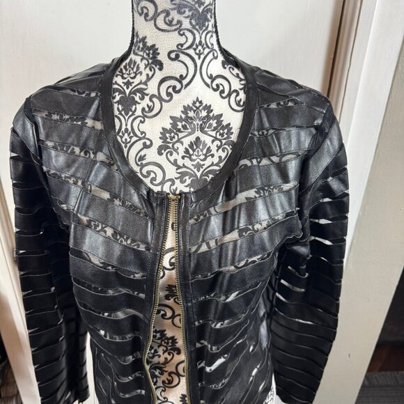 Hot & Delicious black faux leather and mesh striped cropped zip up jacket - Picture 2 of 10